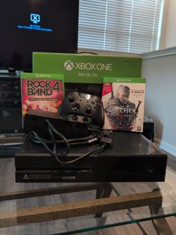 Xbox One (500GB) with Witcher 3 and Rock Band 4
