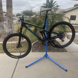2021 Trek Slash 8