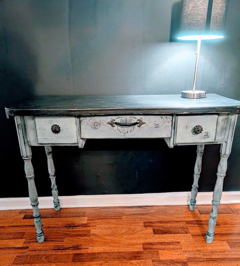 Antique Desk Or vanity