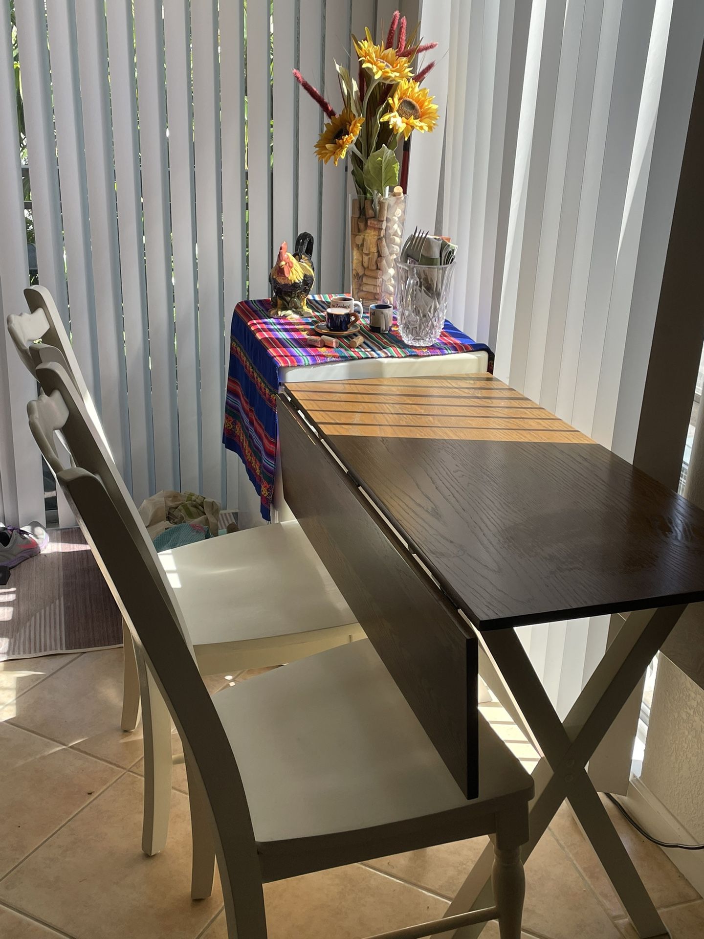 Small Dining Set – Drop-Leaf Table + 2 Chairs