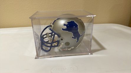 Detroit Lions Riddell Mini Helmet with Display Case