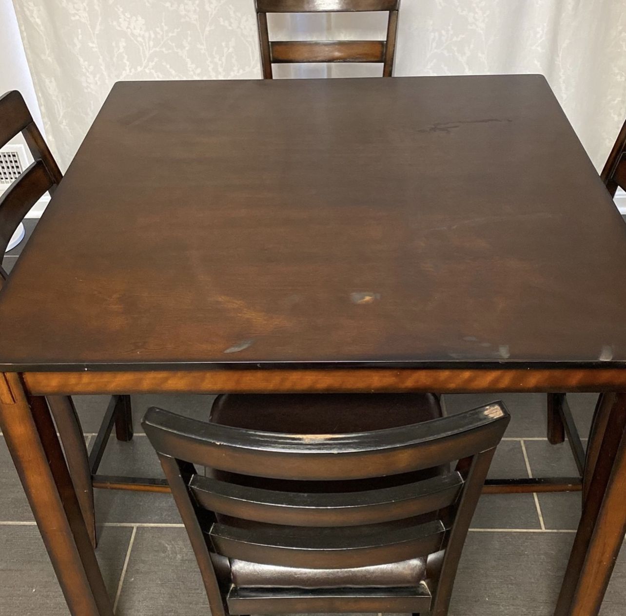 Ashley Table And 4 Chair Set