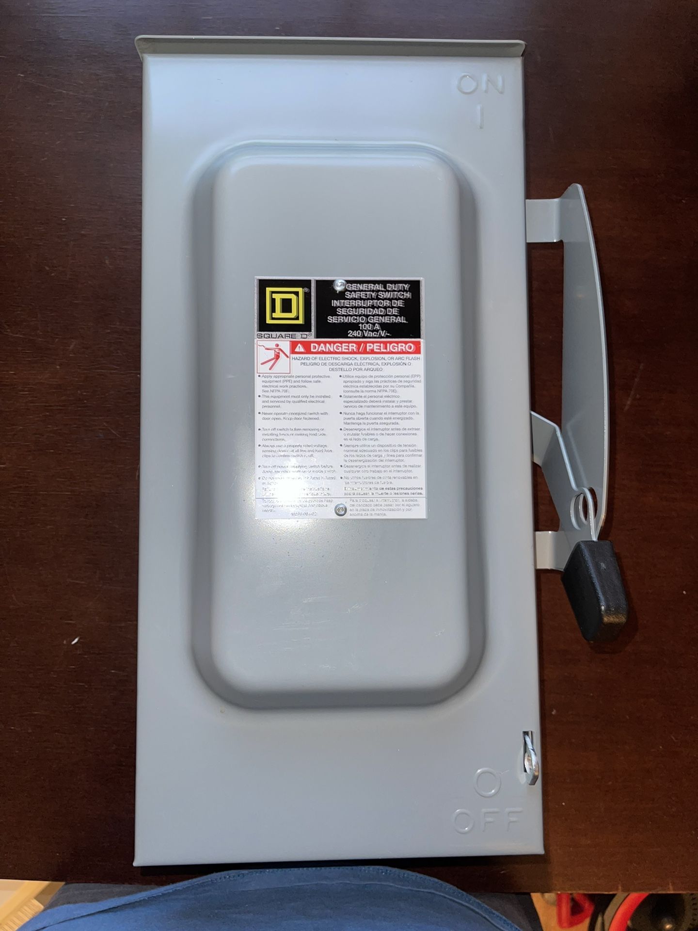 SQUARE D General Duty Safety Switch DU323RB