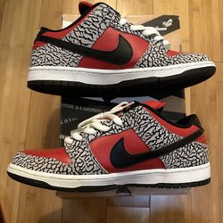 Supreme Red Cement 2012 - Sz 10