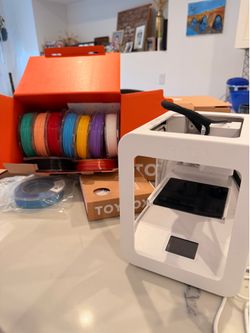3d Printer - TOYBOX Alpha 3 used for 1 month