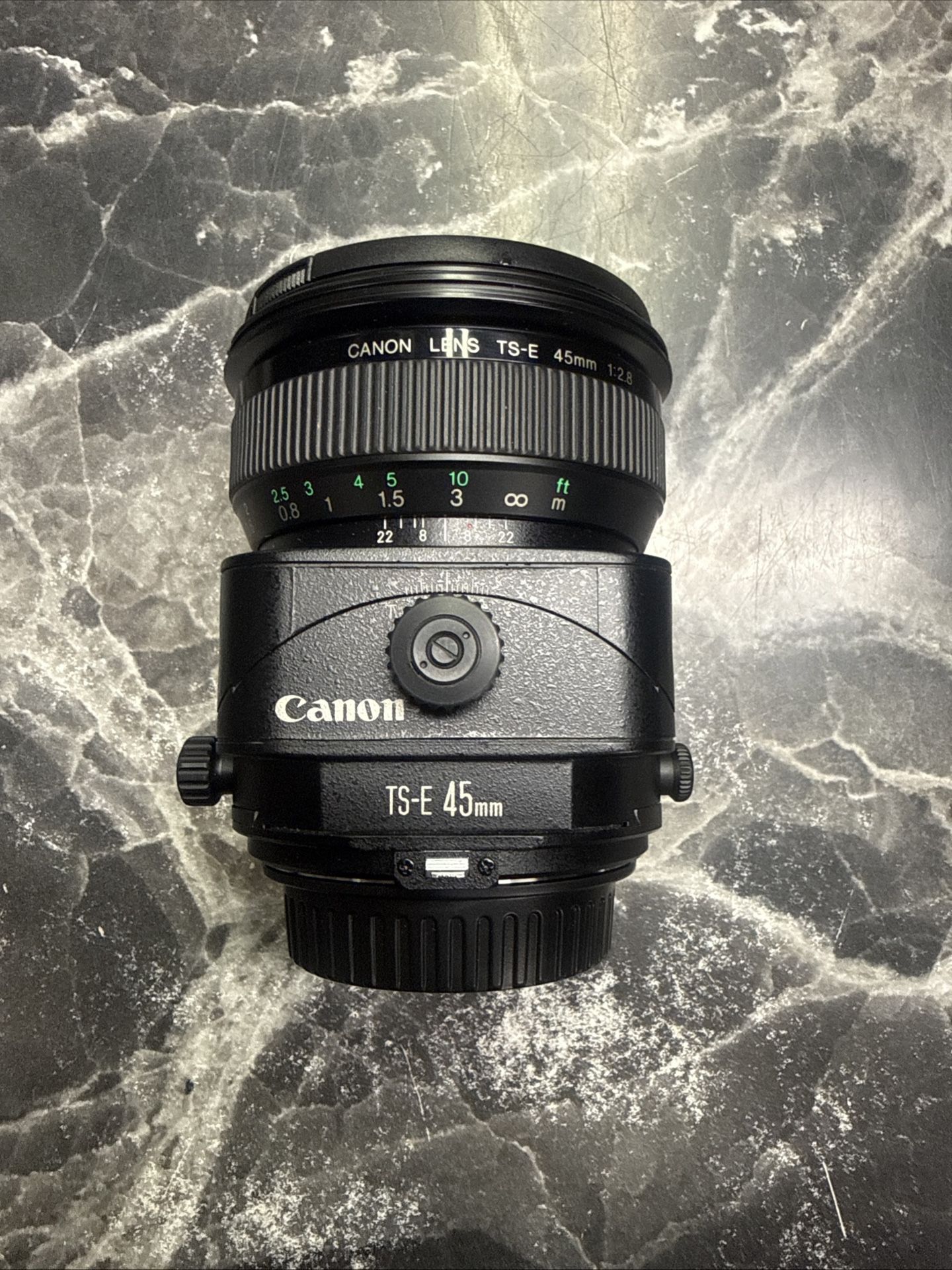 Canon TS-E 45mm f/2.8 MF TS Lens