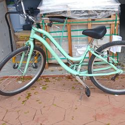 Women's Huffy Parkside bike
