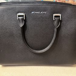 Michael Kors Selma Black Handbag Large NWOT