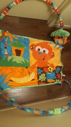 Baby Girl Bundle Clothes,carrier And Play Mat