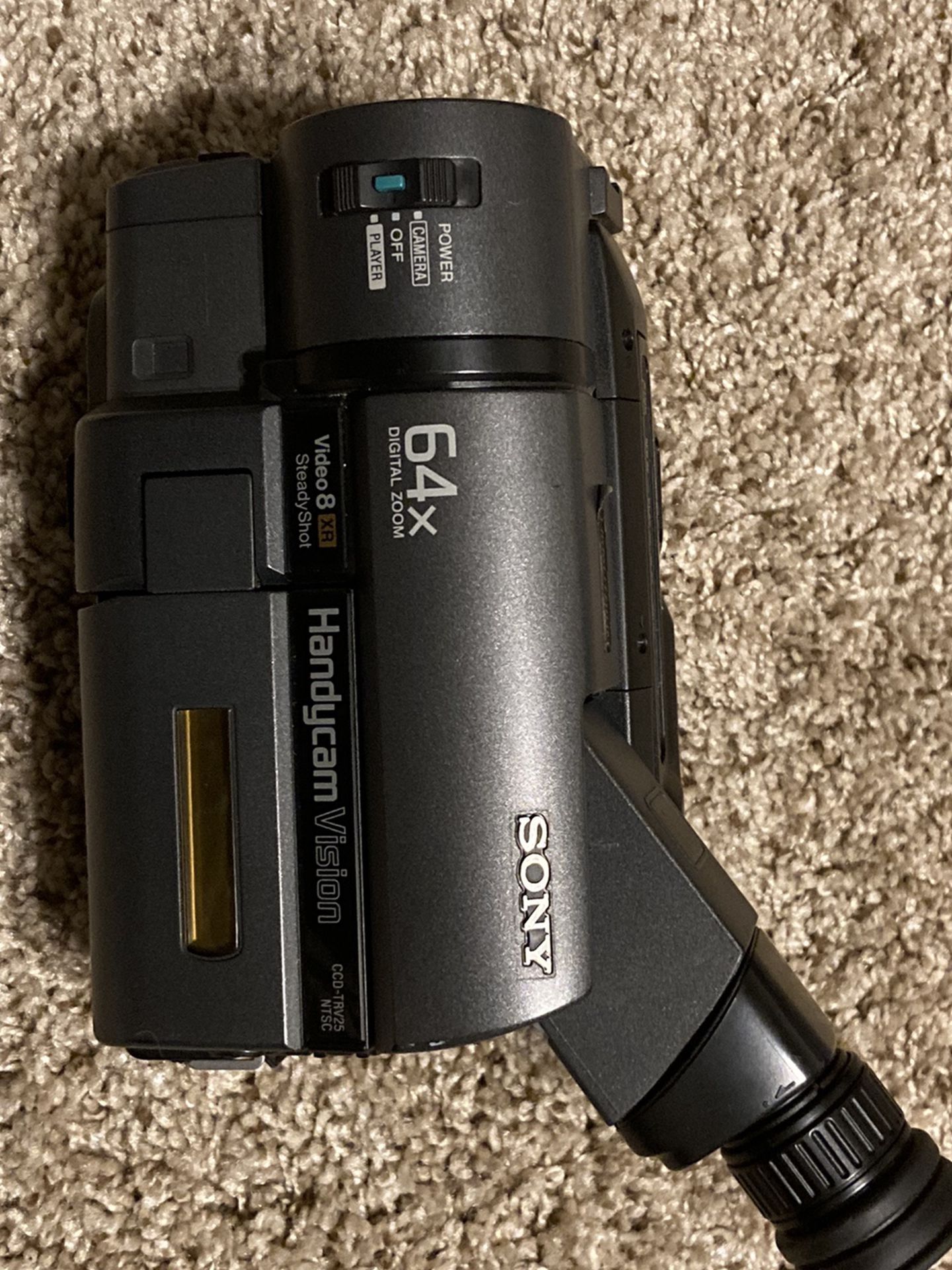 Sony Handycam Vision CCD-TRV25 Video 8 XR SteadyShot