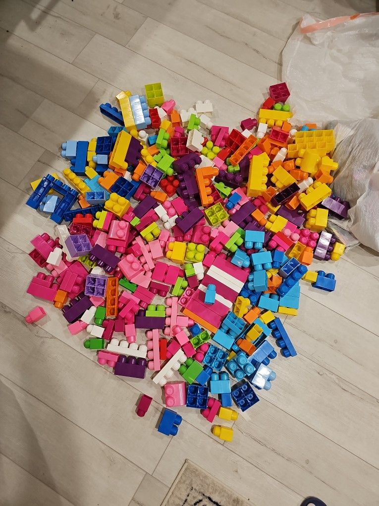 Mega Blocks