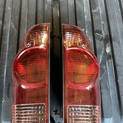 2003. Toyota Tacoma. Rear. Lights