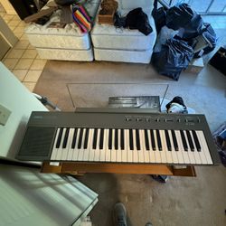Yamaha Keyboard 