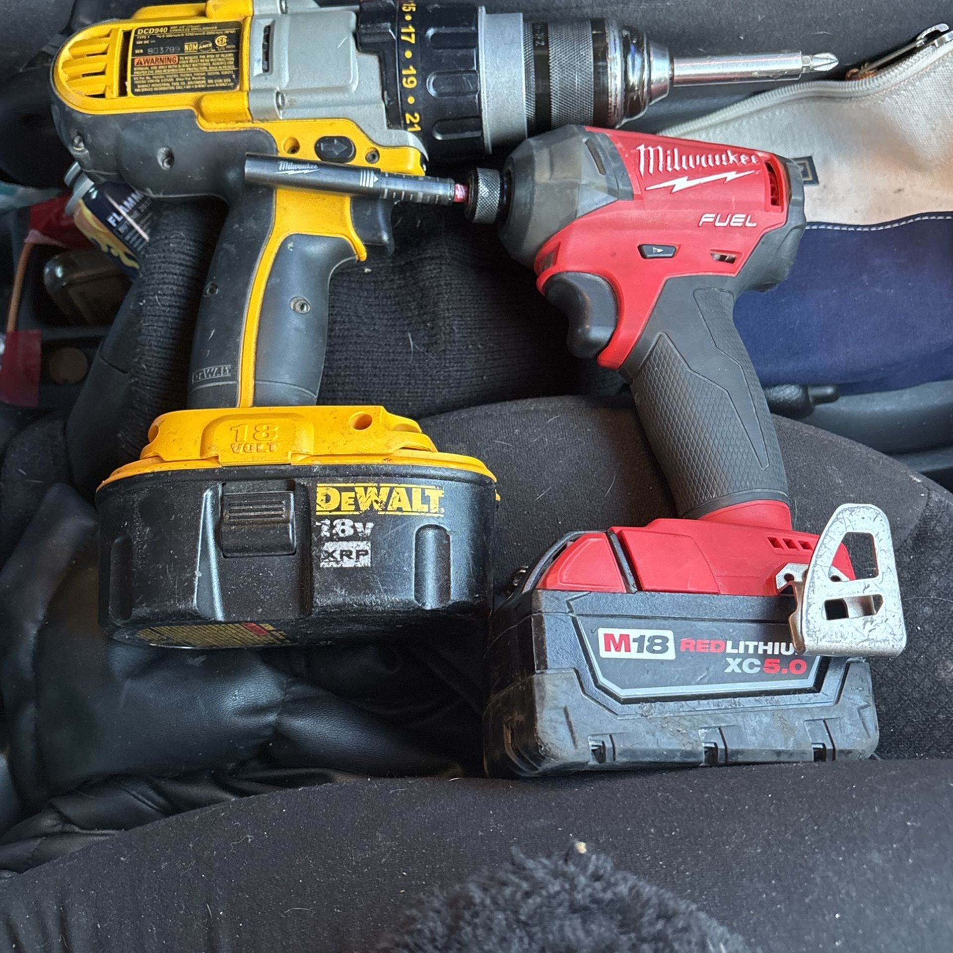 Dewalt & Milwaukee Drill/Drivers