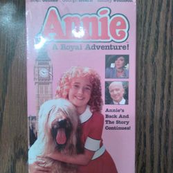Annie A Royal Adventure  VHS 