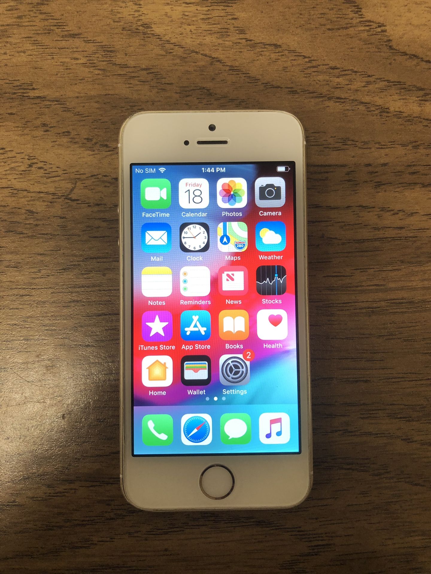 iPhone 5SE -32Gb- TracPhone