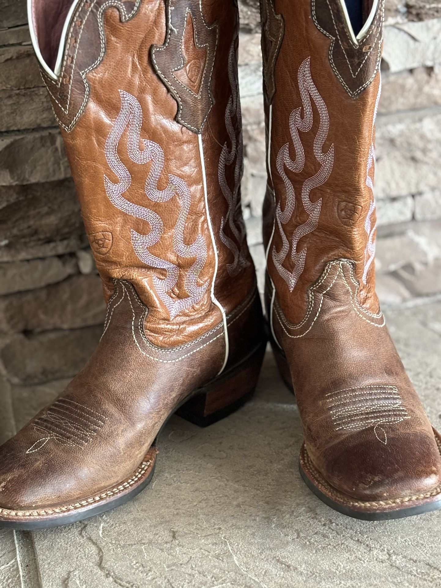 ARIAT WOMENS BOOTS 