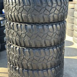 37x12.50r17