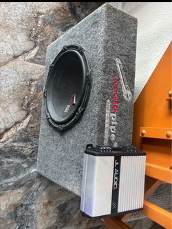 Speaker 12 inch and amp brand new never used