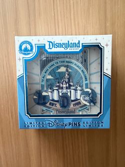 2026 DISNEYLAND 1955 Sleeping Beauty CastleMini Jumbo Pin LE 3000 Glitter Pin On Pin