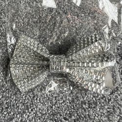 Girls Sparkly Hair Clip And Bow