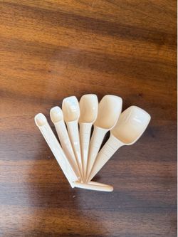 Vintage Tupperware Measuring Spoons