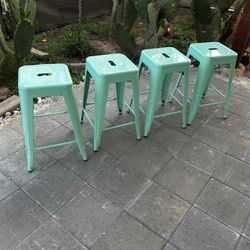 4 bar stools metal