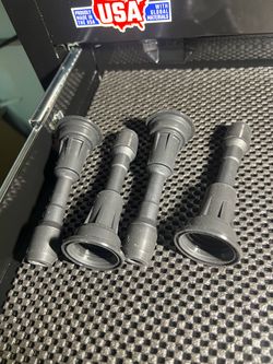 4 Hitachi Ignition Coil Boot and Stalks for R35 GTR Coil Packs