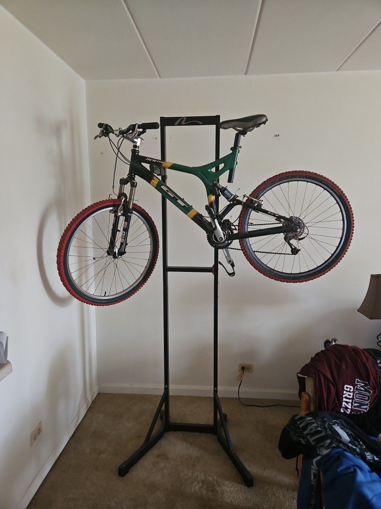 GT mountain bike