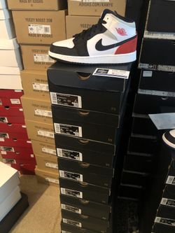 Nike air Jordan 1 mid union black toe mid red size 6 7 and 11