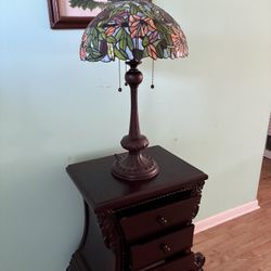 Small Wood Table With  Lamp