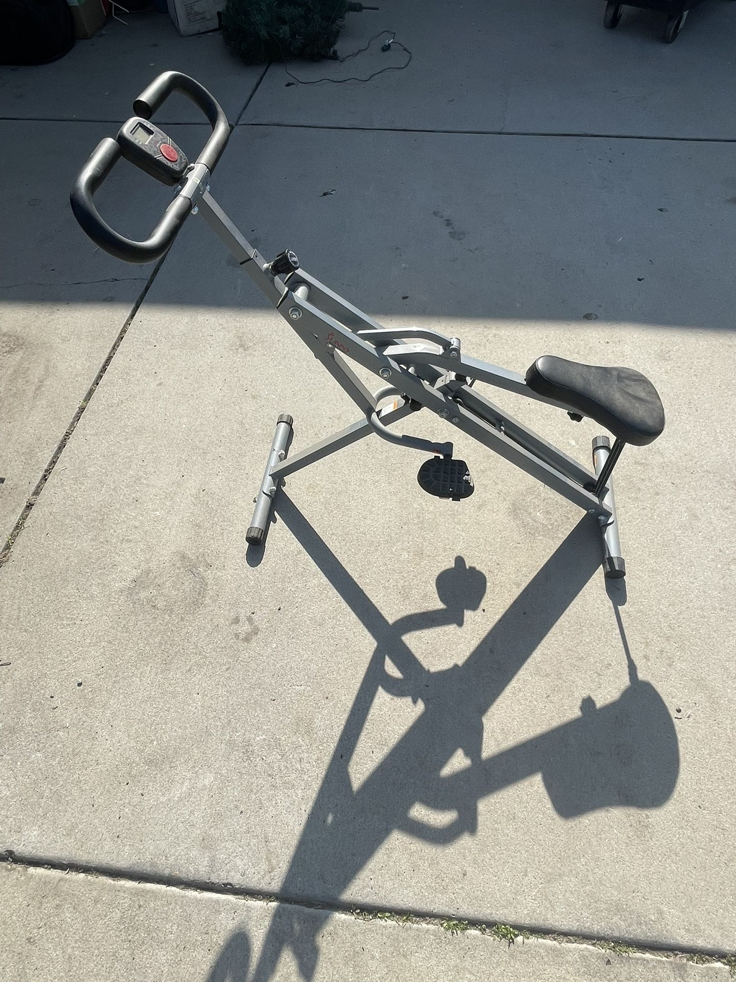 Sunny Abs And Glute Workout Machine