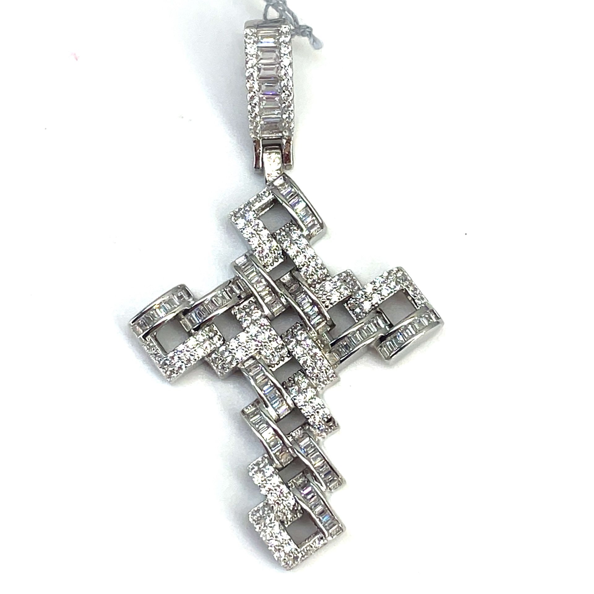 925 Sterling Silver CZ Open Square Link Cross Pendant 8.90g 198111