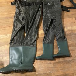 Fishing  Chest Waders (new) Tide we Brand