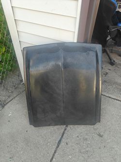 Car hood scoop