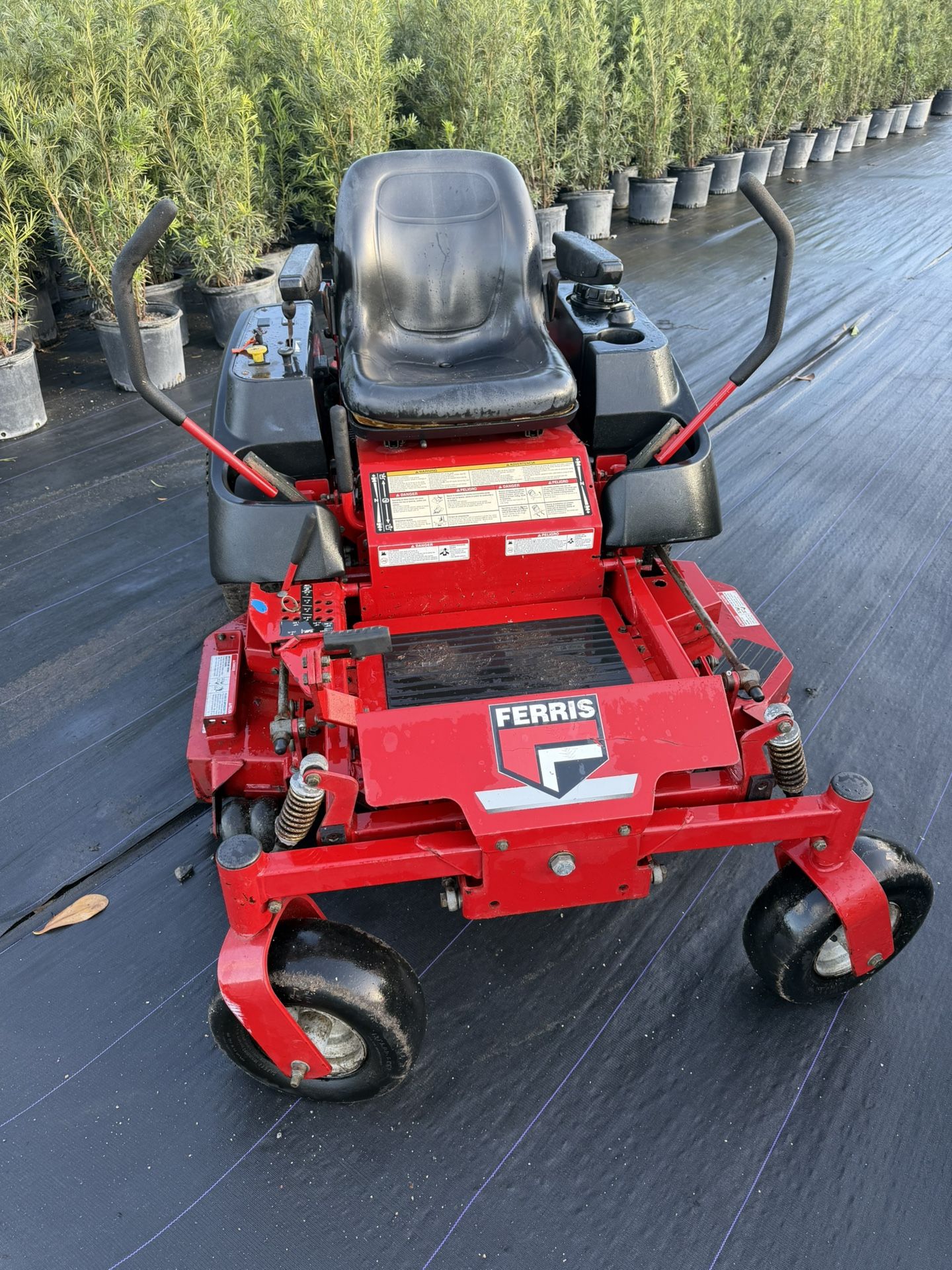 48” Ferris Commercial Zero Turn Mower IS1500Z
