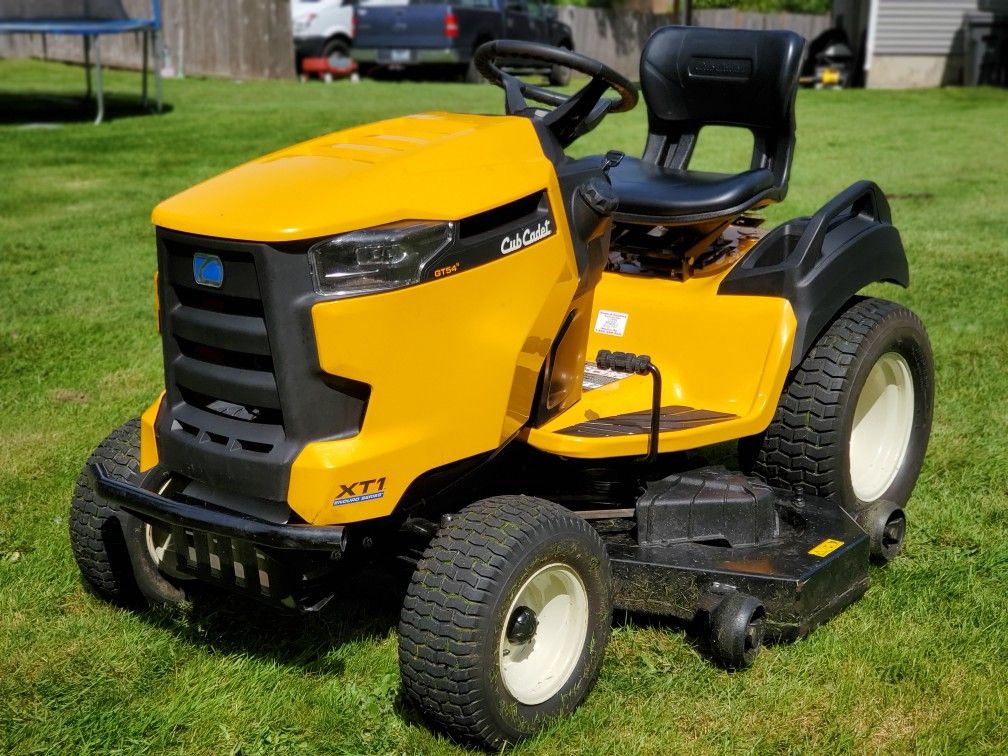 Cub Cadet XT1 Enduro GT54 low hours