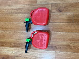 2 New 1-Gallon Plastic Gas Cans