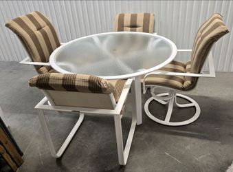 BROWN JORDAN VINTAGE WHITE 6 PIECE PATIO SET 50" GLASS TOP TABLE 4 CHAIRS & OTTOMAN
