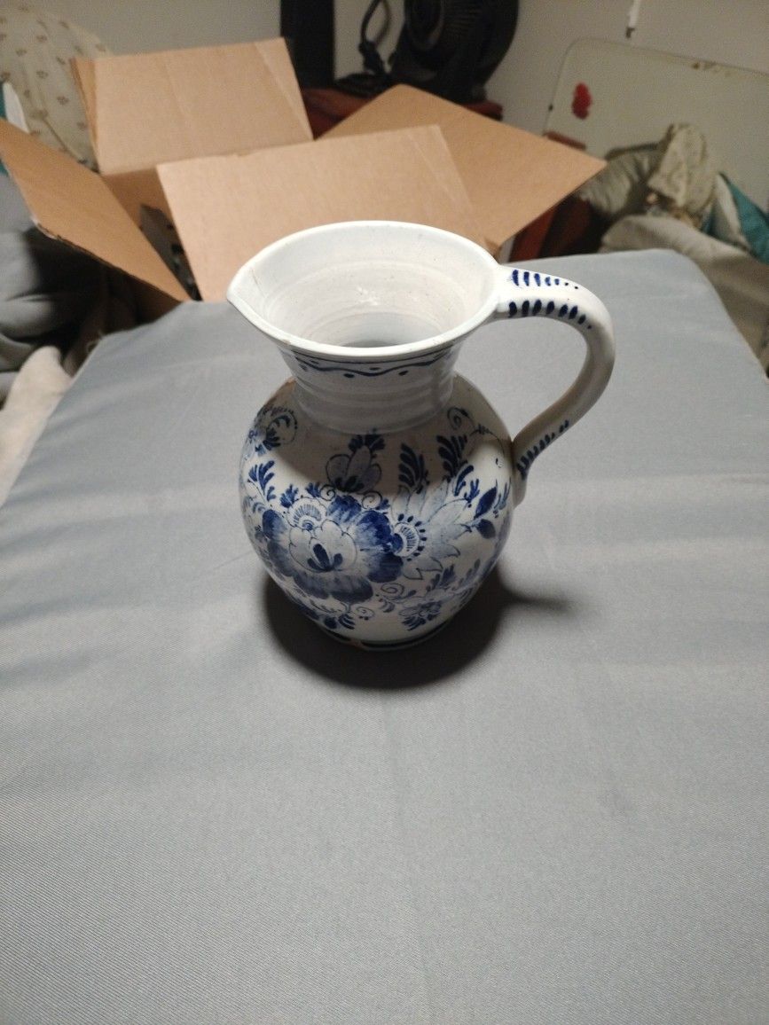 Vintage Delft Pottery