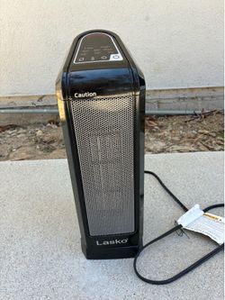 Lasso 1500W Digital Ceramic Tower Space Heater- Oscillating