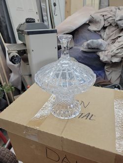 Shannon Crystal Fooded Pedestal 
