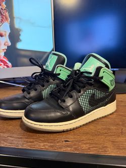 Air Jordan 1 Retro ‘89 Green Glow