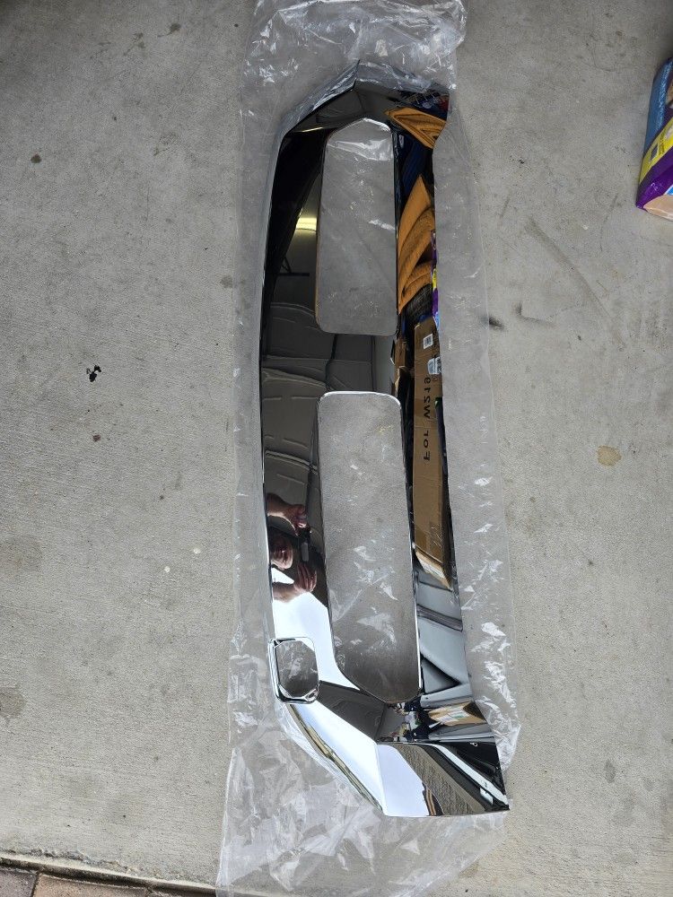 Mercedes ML 350 , Lower Bumper Cover, Grille