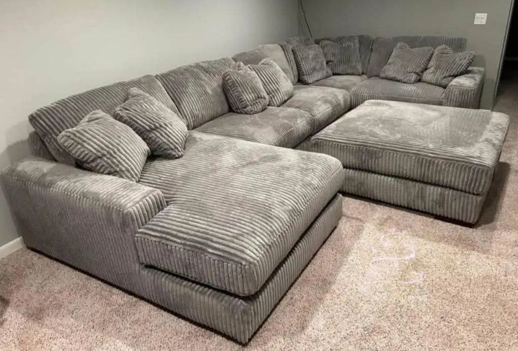 Great Comfort 👌Lindyn Fog 5 piece Sectional Sofa With Chaise