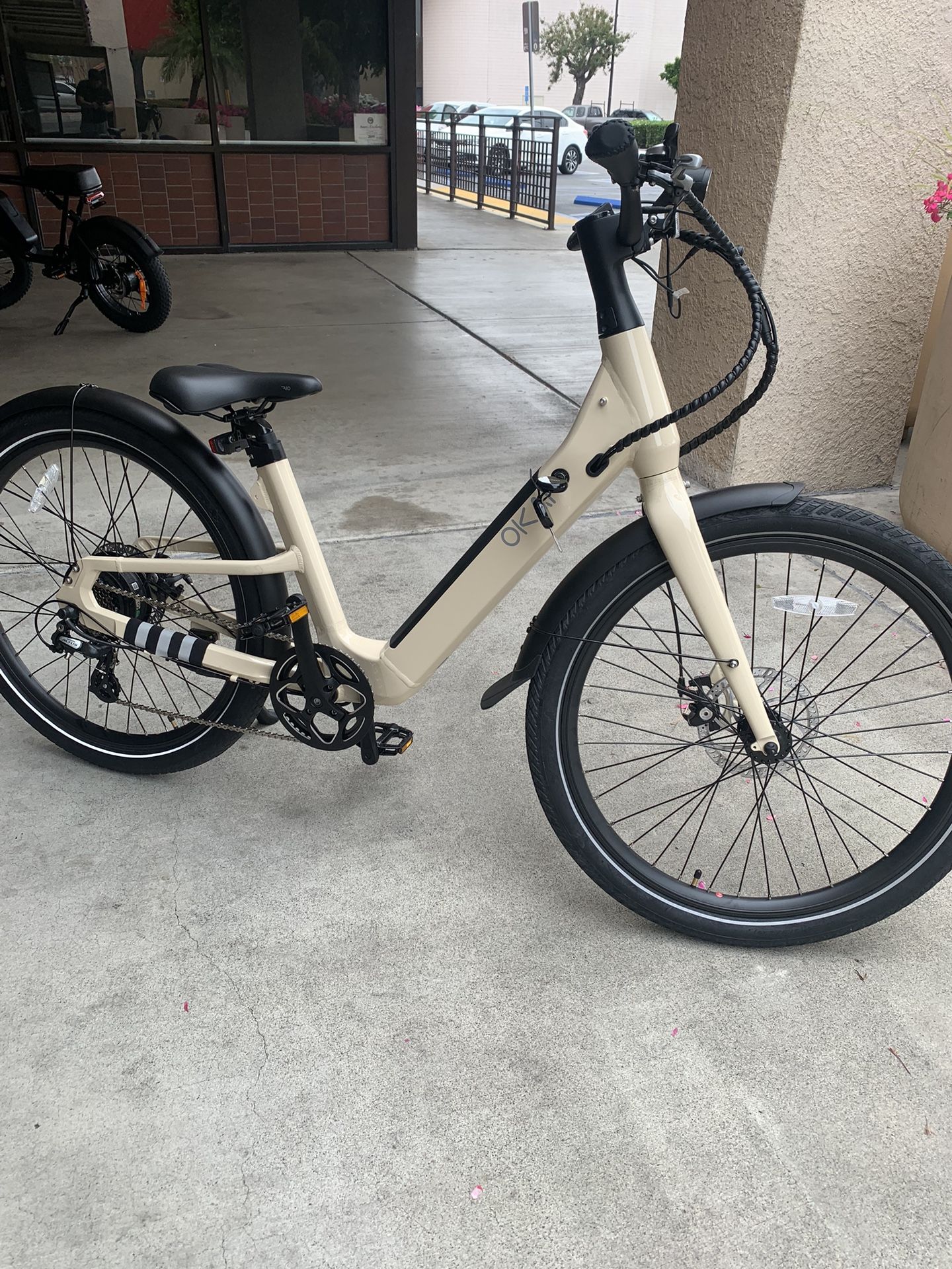 OKAI - Stride EB40 Step Through Electric Bike w/ 40 Miles Max Operating Range and 25 mph Max Speed - Desert Sand