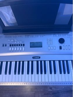 Yamaha Keyboard Piano