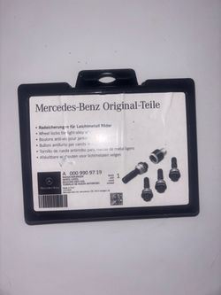 Benz wheel locks