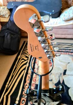 Electric guitar