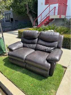 FREE COUCH FREE